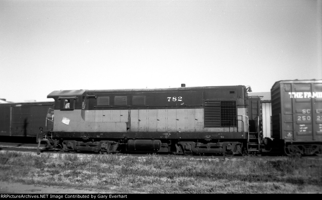 MILW H10-44 #782 - Milwaukee Road